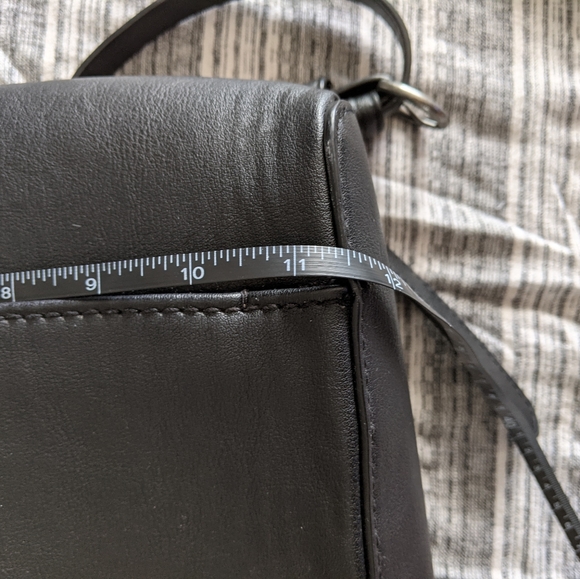 Universal Thread Backpack - Picture 4 of 6